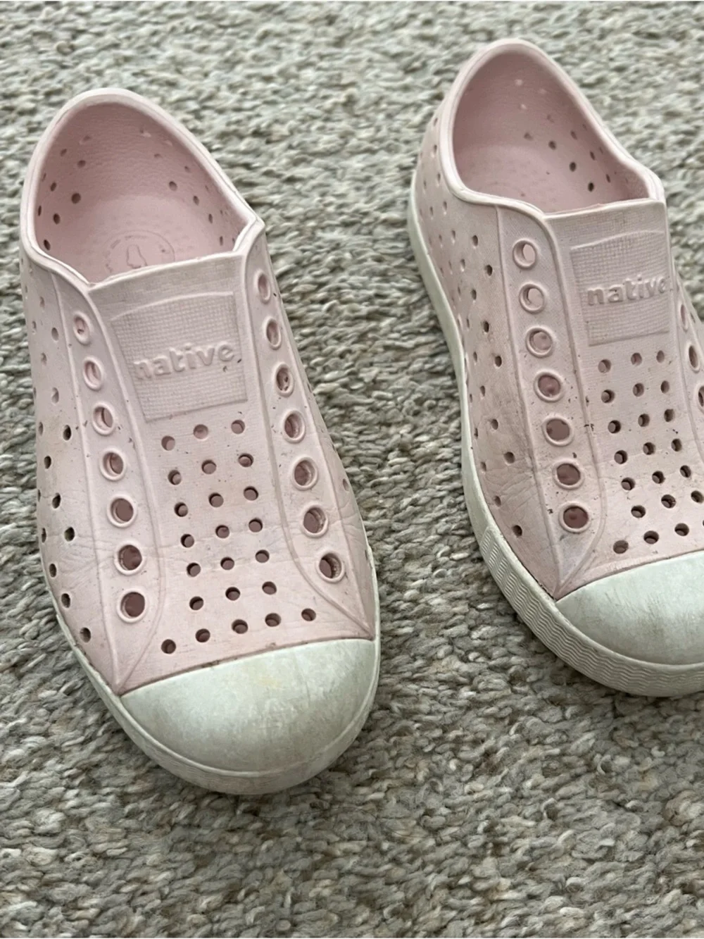 Native lightweight slip